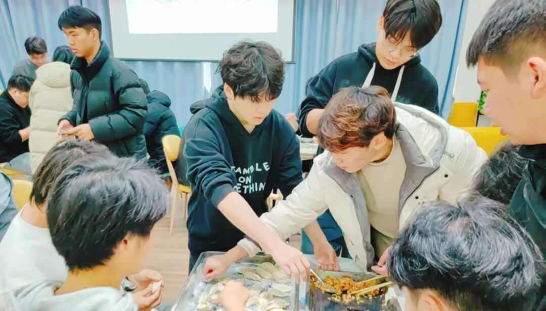 冬至守長(zhǎng)夜，筆鋒破重關(guān)！